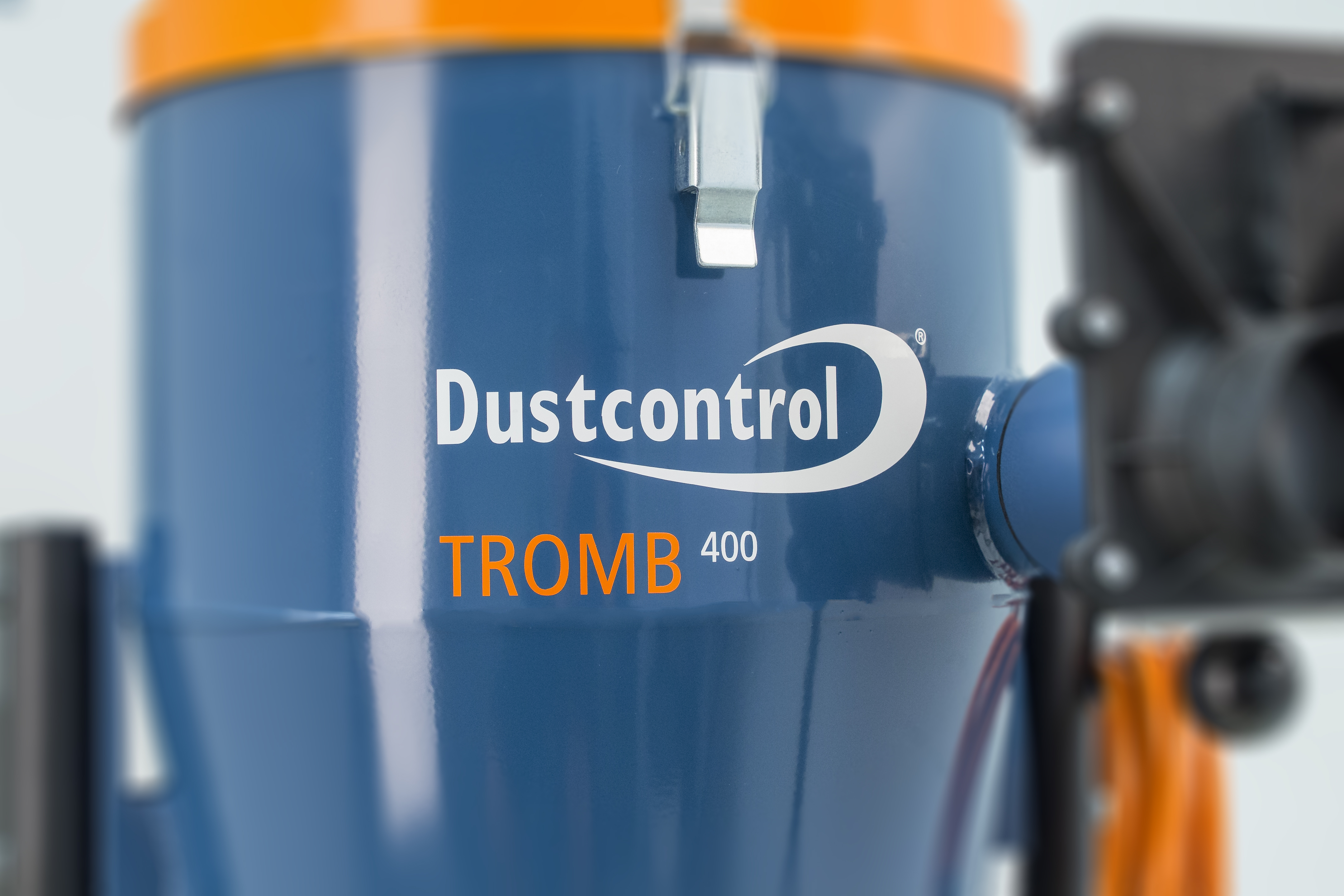 The benefits of using our DC Tromb 400 when floor grinding