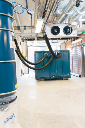 Discharge arrangements, container